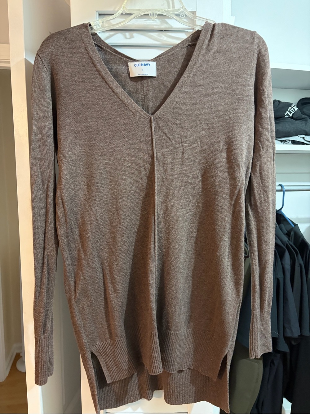 Old Navy Women's V-Neck Long Sleeve Sweater — Taupe Brown